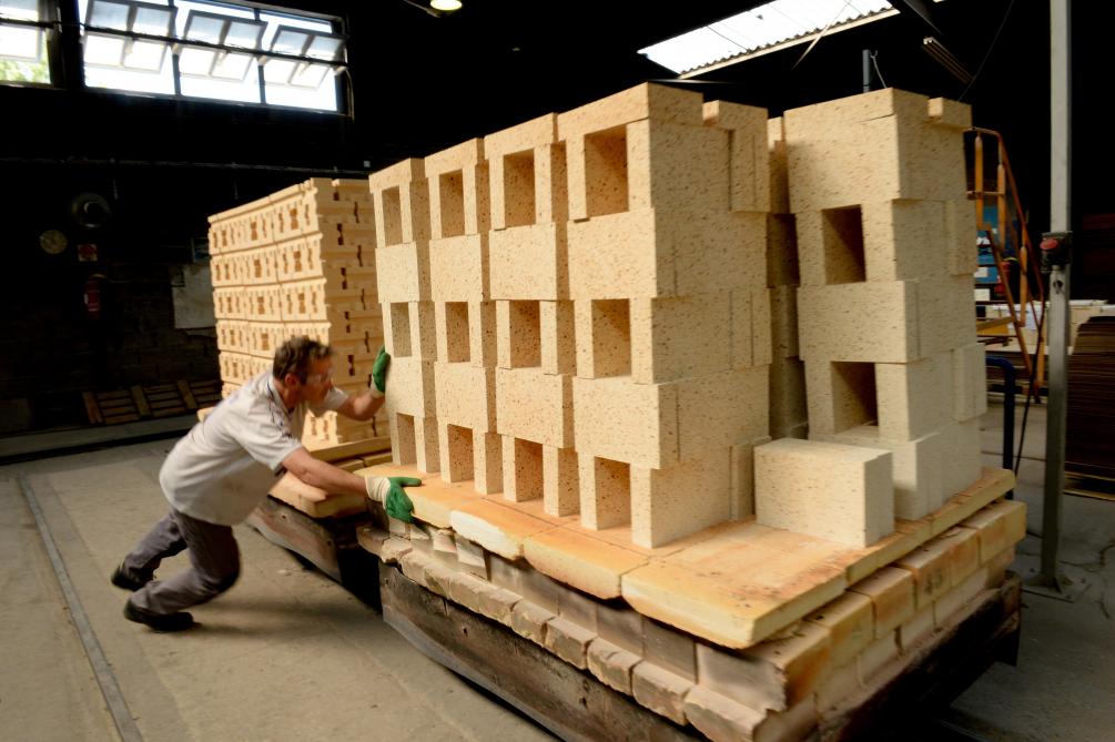 Pousseur refractories 2025